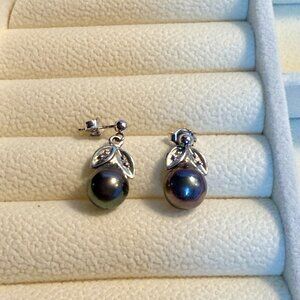 Vtg ~ Mikimoto Black South Sea Pearl Earrings14K White Gold